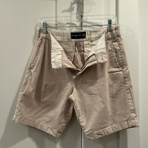 Abercrombie Men’s stretch shorts